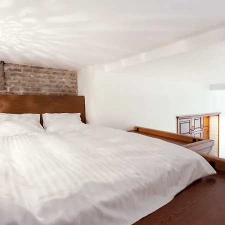 Apartment Classical Heart Of Old Town - Free Parking *