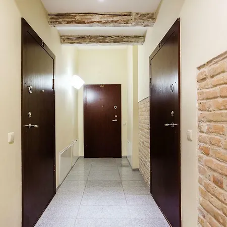 Apartamento Classical Heart Of Old Town - Free Parking